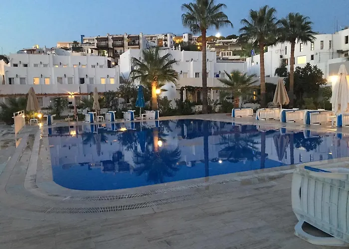 فندق ناجي بيتش