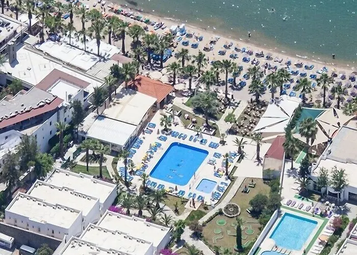 ناجي بيتش غومْبيت