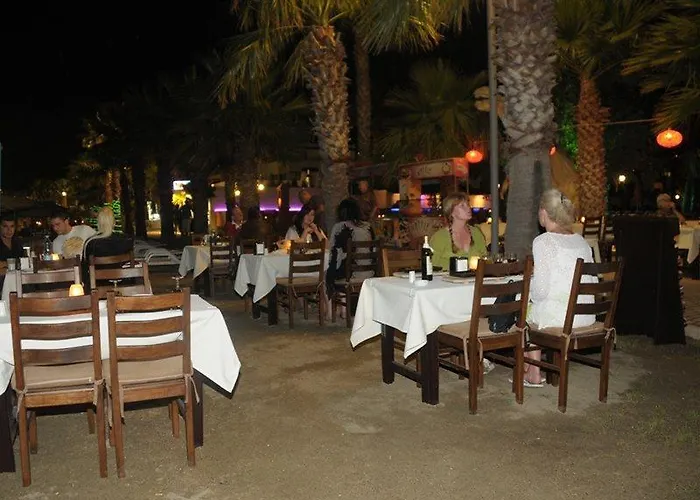 ناجي بيتش غومْبيت