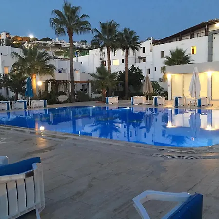 纳基海滩酒店