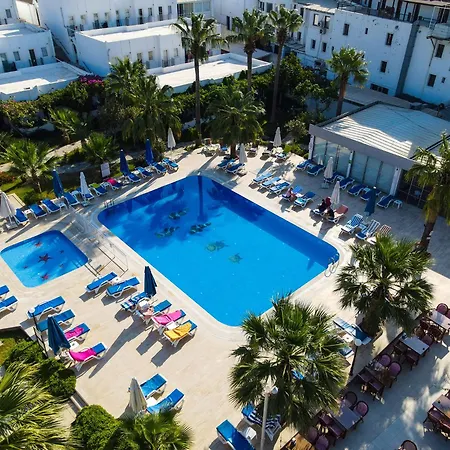 ナギ ビーチ ホテル グムベット