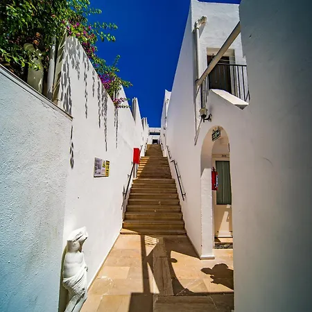 Nagi Hotel