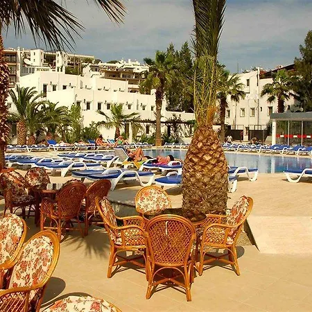 Hotel Nagi 3*
