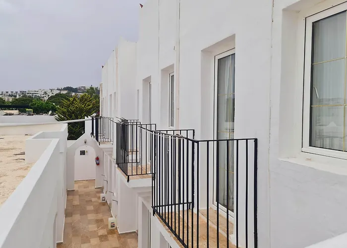 Ξενοδοχείο Nagi 3*