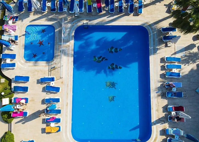 ナギ ビーチ 3* グムベット