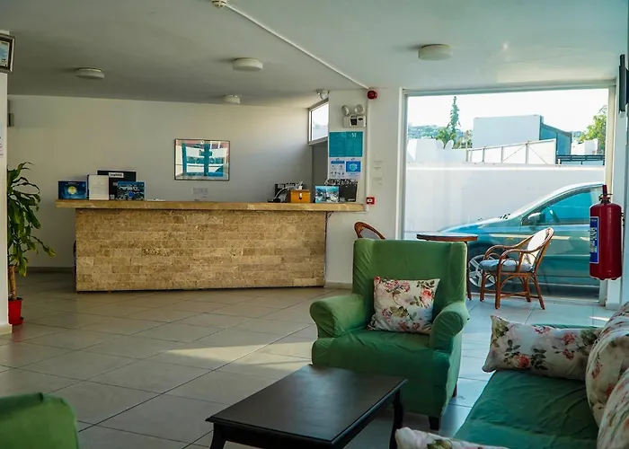 ホテル ナギ ビーチ