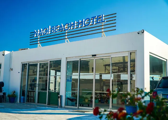 ホテル ナギ ビーチ グムベット